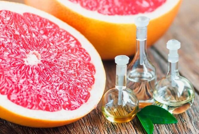 Essential grapefruit oil